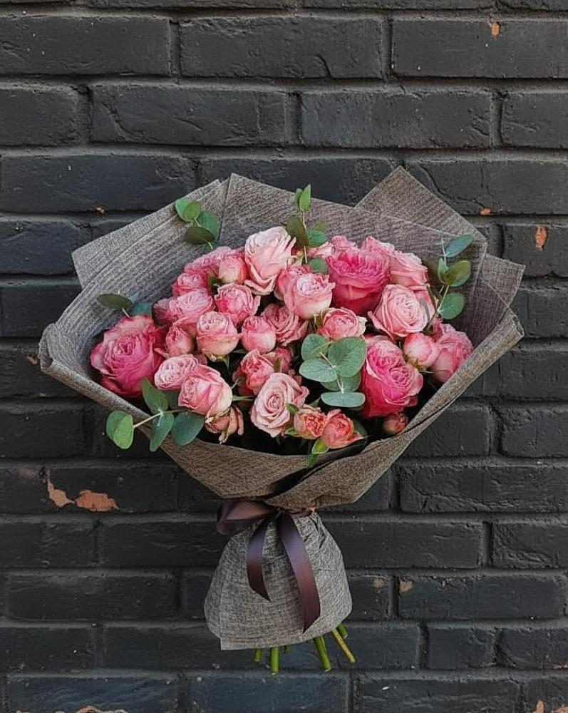 Букет цветов из: Розы в Радуге