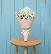 Букет цветов из:  Гипсофила в Радуге