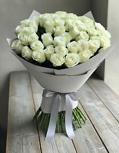 Букет 35 Белых роз #REPLACE_PRED# Радуге