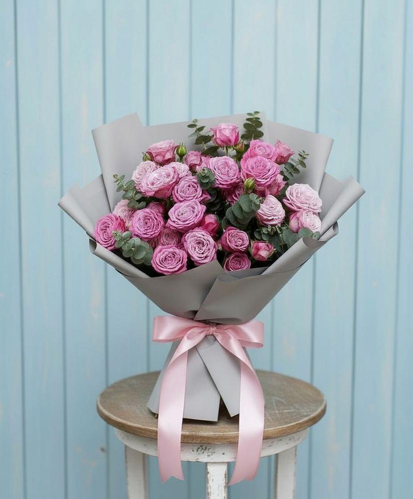 Букет цветов из: Розы в Радуге