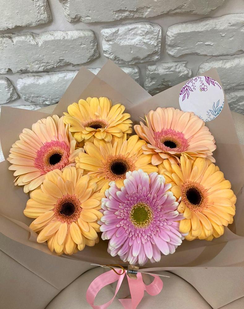 Букет цветов из: Герберы в Радуге