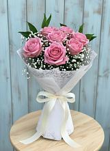 Букет цветов из:  Розы в Радуге