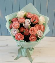 Букет цветов из:  Розы в Радуге