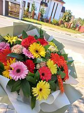 Букет цветов из:  Герберы #REPLACE_PRED# Радуге