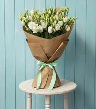 Букет цветов из:  Лизиантусы в Радуге