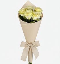 Букет цветов из:  Розы в Радуге