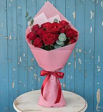 Букет цветов из:  Розы в Радуге