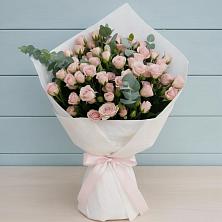 Букет цветов из:  Розы в Радуге