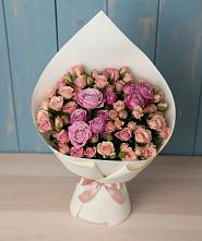 Букет цветов из:  Розы в Радуге