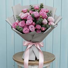 Букет цветов из:  Розы в Радуге